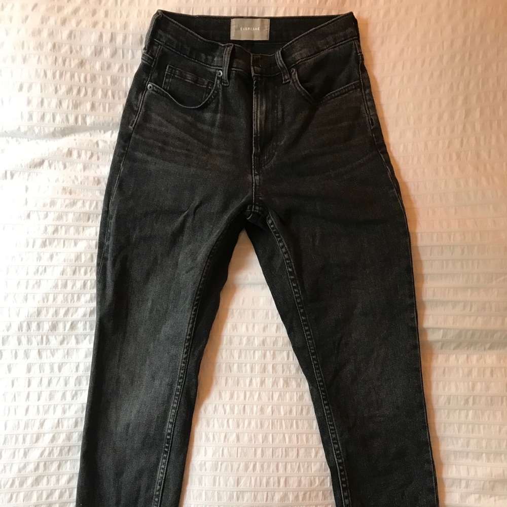 Everlane High-Rise Skinny Jean (Washed Black)